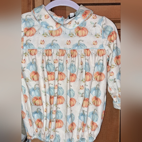 Adorable Baby Pumpkin Onsie By Magnolia Steel 18 months Very Soft Thanksgiving - Picture 2 of 8